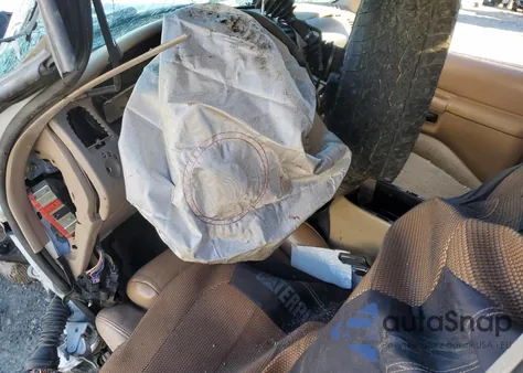 1997 Ford Explorer from USA, damaged, VIN 1FMDU35PXVUA13329